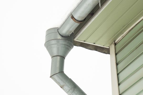 Steel Gutter Assembly